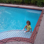 Copertura della piscina Rete di sicurezza in poliestere Rete di sicurezza per piscina per proteggere i bambini Rete di sicurezza personalizzata