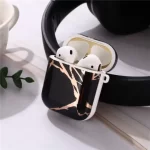 fundas airpod de moda 1